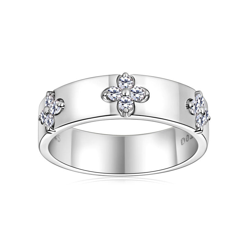 Mariette clover moissanite band in sterling silver