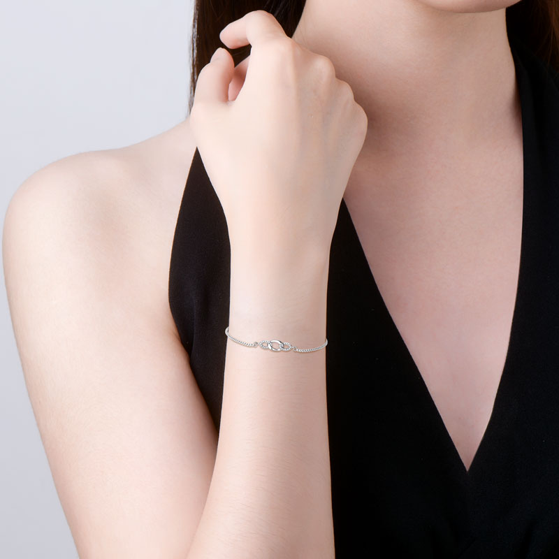 Severine Linked Ovals Bracelet view 8