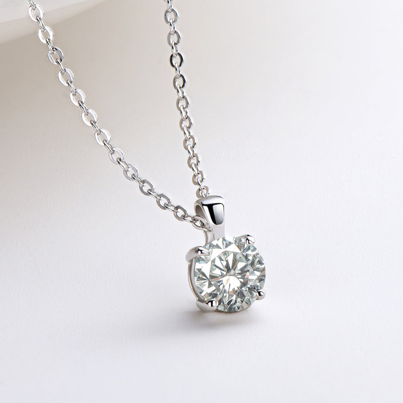 Mia Solitaire Pendant in sterling silver