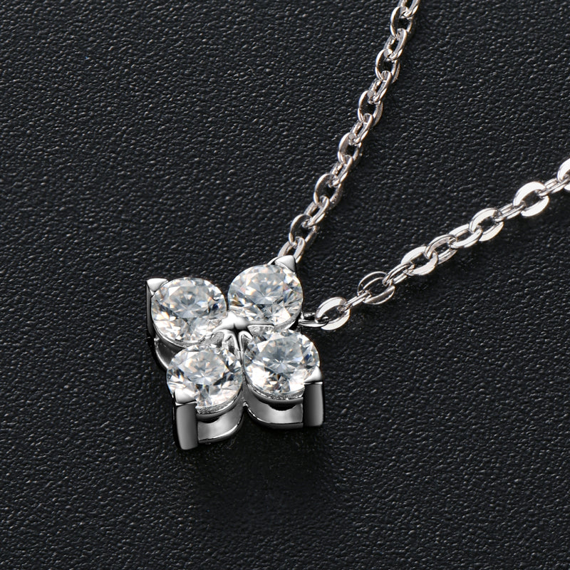 Amara Clover Pendant in sterling silver