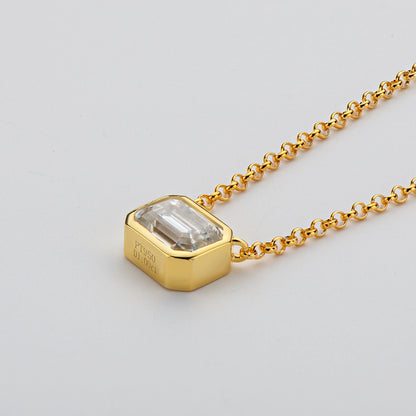 Hélèna Emerald Bezel Pendant 1 CT