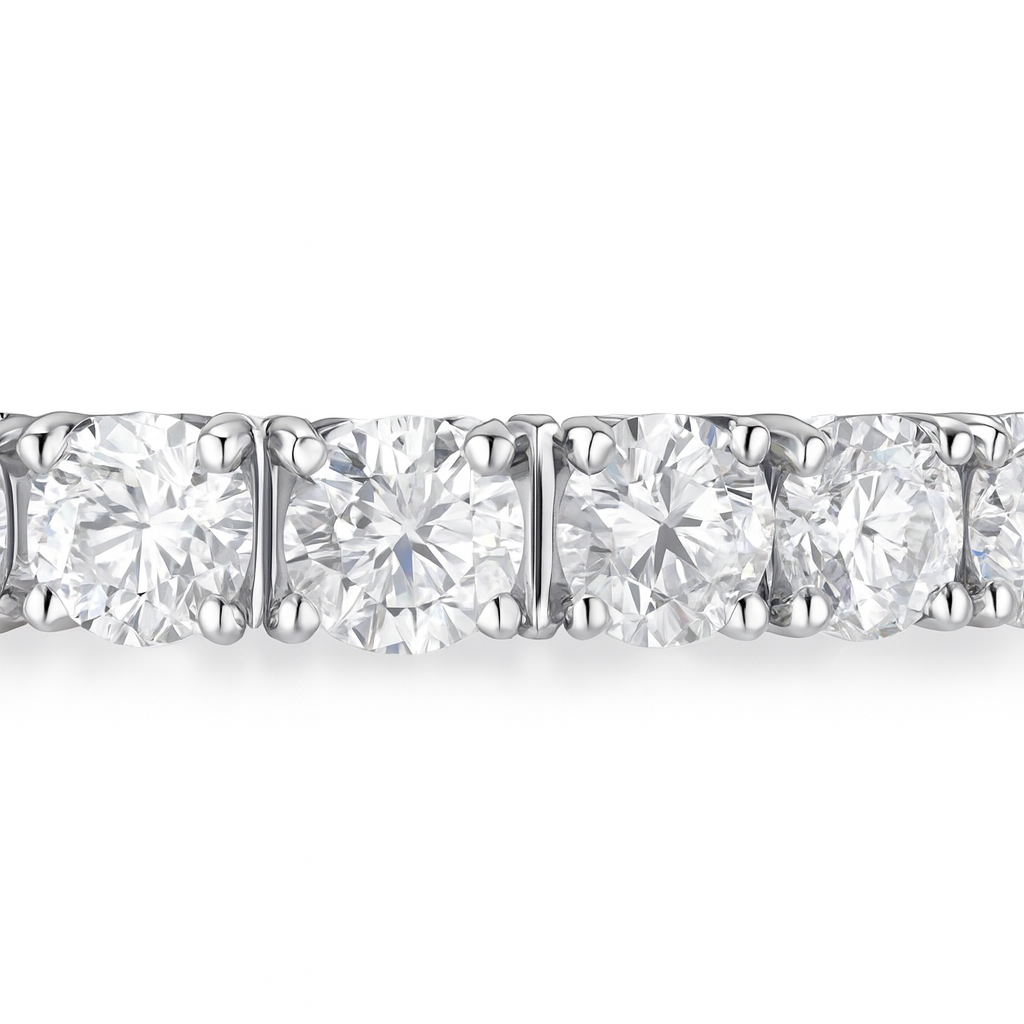 Luìsa Classique Tennis Bracelet Moissanite Close_up_on_stones_Prism_and_Pearl