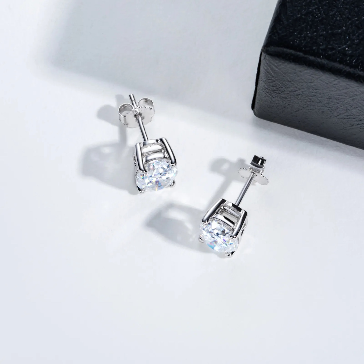 Élise Oval Studs 1ct