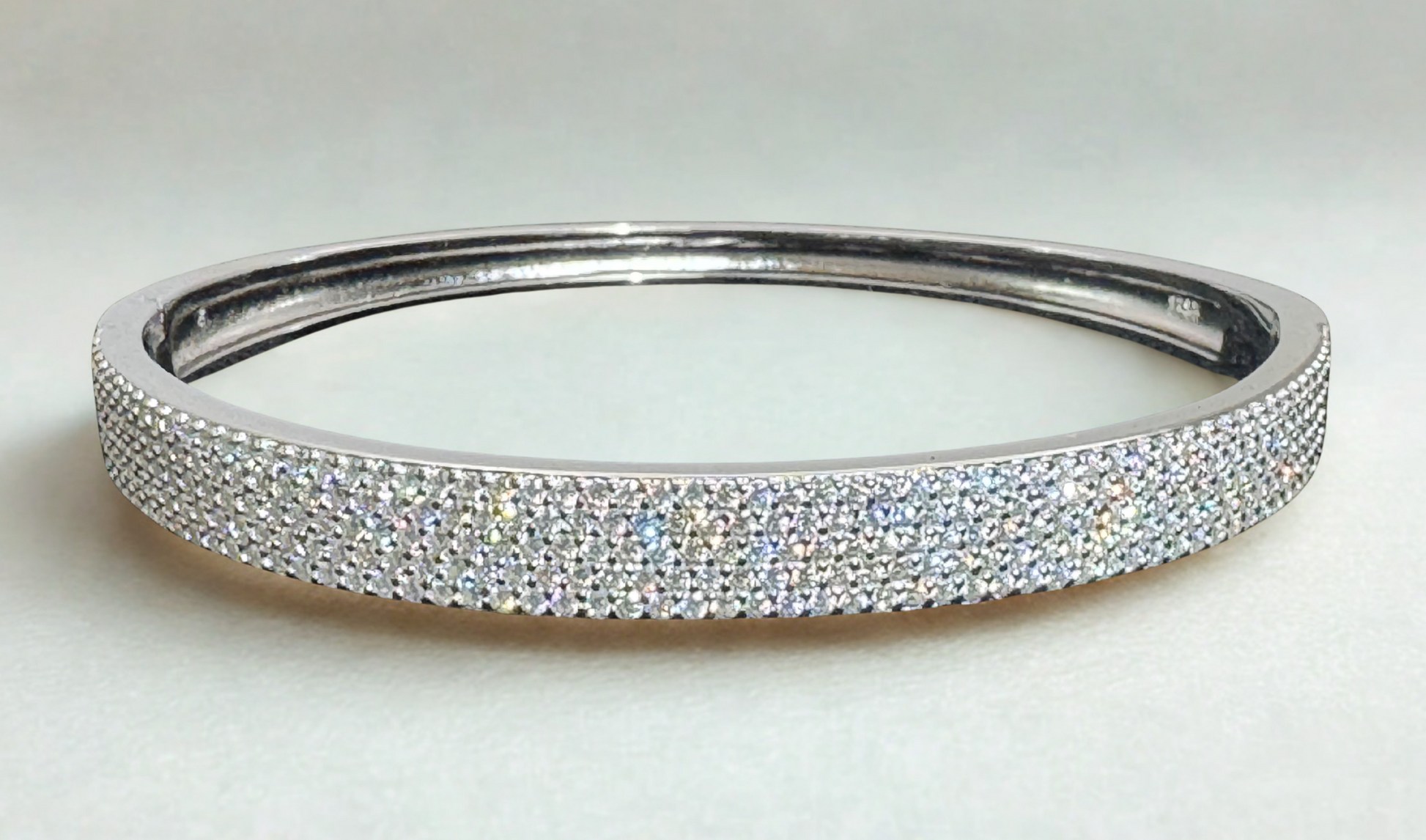 b871943c-414The Isla Radiance Pavé 5 Row Moissanite Bangle front on