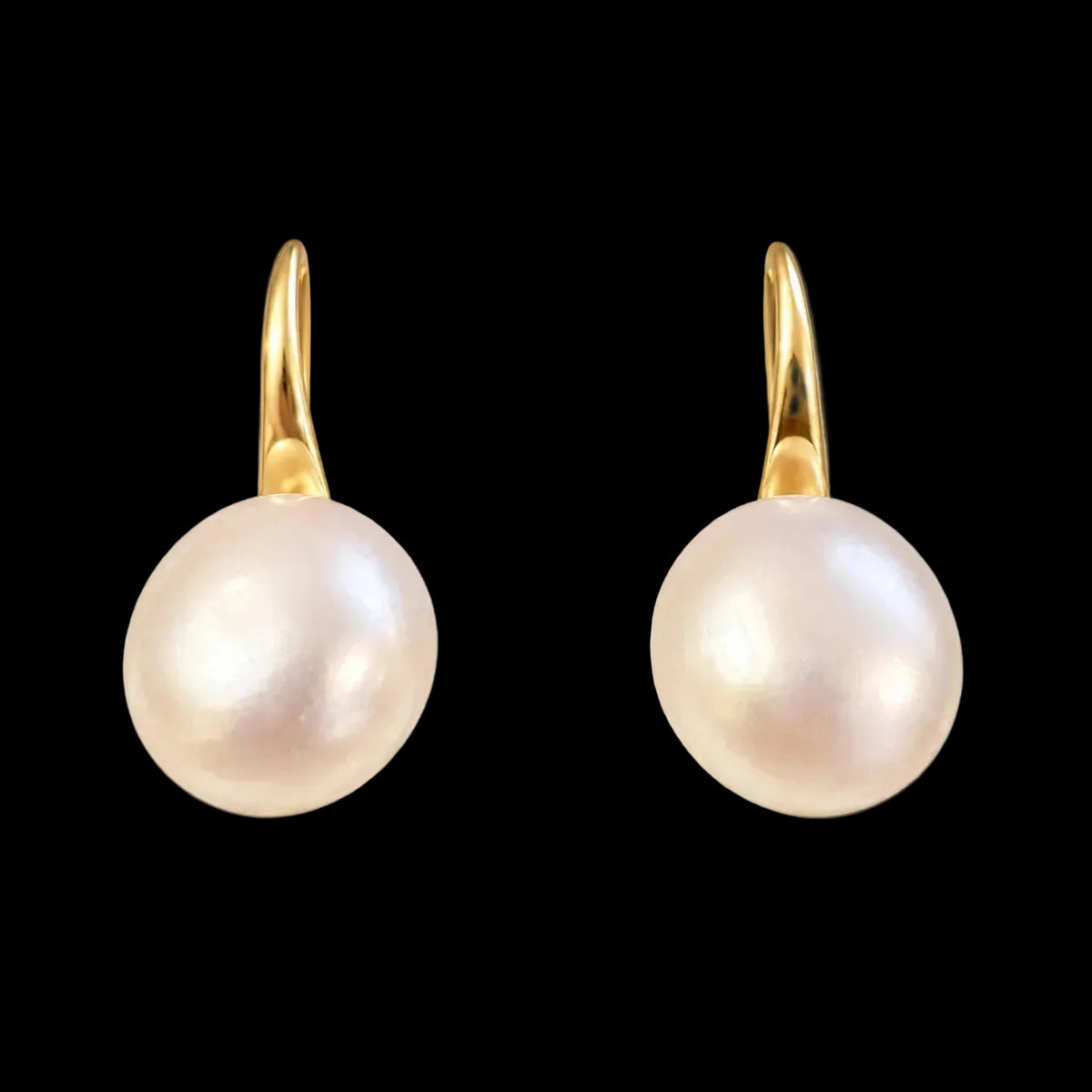 Eloise Pearl Drop Earrings in gold, pair
